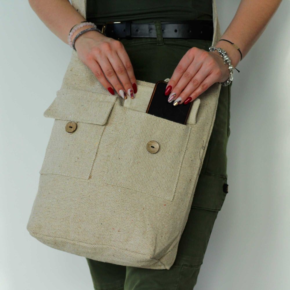 Große Baumwoll-Umhängetasche mit zwei Außentaschen – Nachhaltige Crossbody Bag