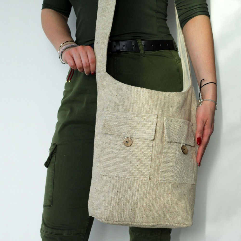 Große Baumwoll-Umhängetasche mit zwei Außentaschen – Nachhaltige Crossbody Bag