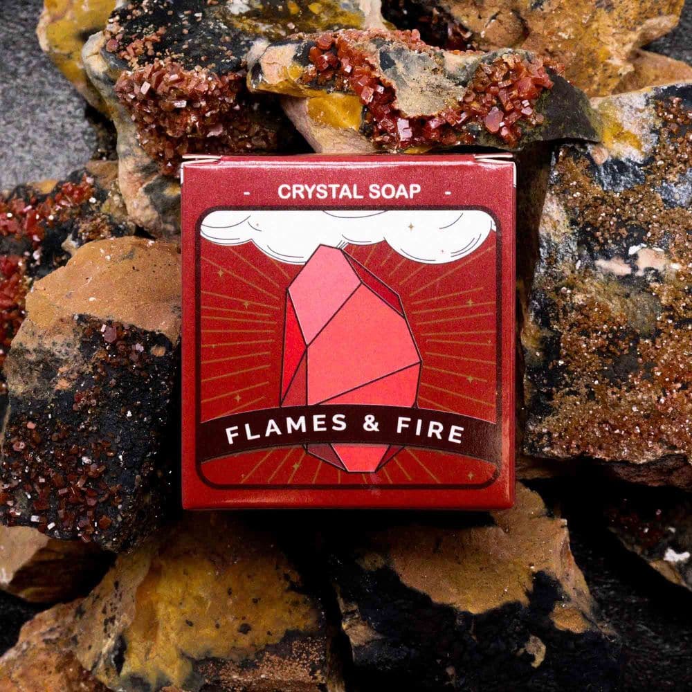 Crystal Elemental Soap „Fire“ – Steinseife mit Edelsteinkern, feurig-aromatisch