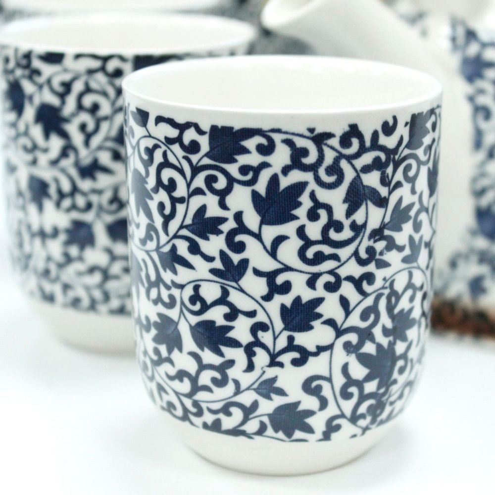 Keramik-Teeset „Blue Pattern“ - Teekanne mit Metallsieb im Deckel & sechs Cups