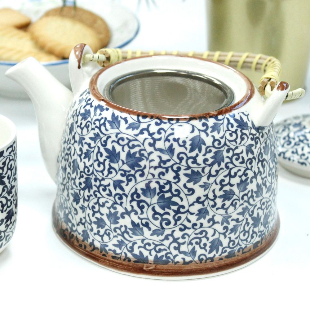 Keramik-Teeset „Blue Pattern“ - Teekanne mit Metallsieb im Deckel & sechs Cups