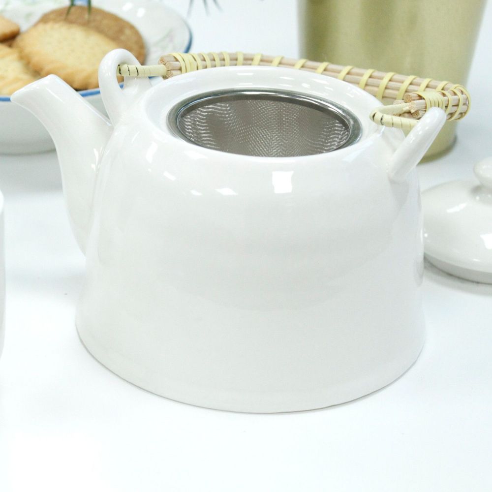 Hochwertiges Teeset mit Kanne und 6 Tassen im schlichtem Design - 850 ml