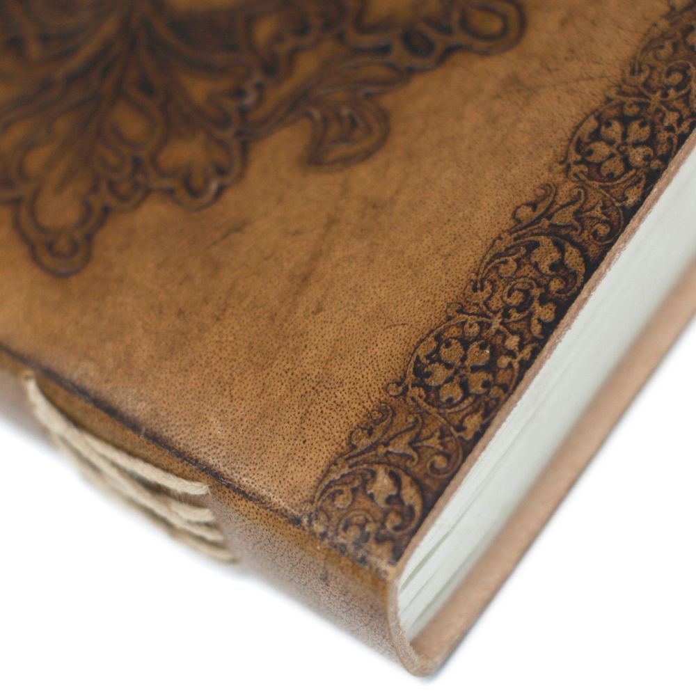 Exklusives Notizbuch aus Leder – handgemachtes Tagebuch oder als Skizzenbuch